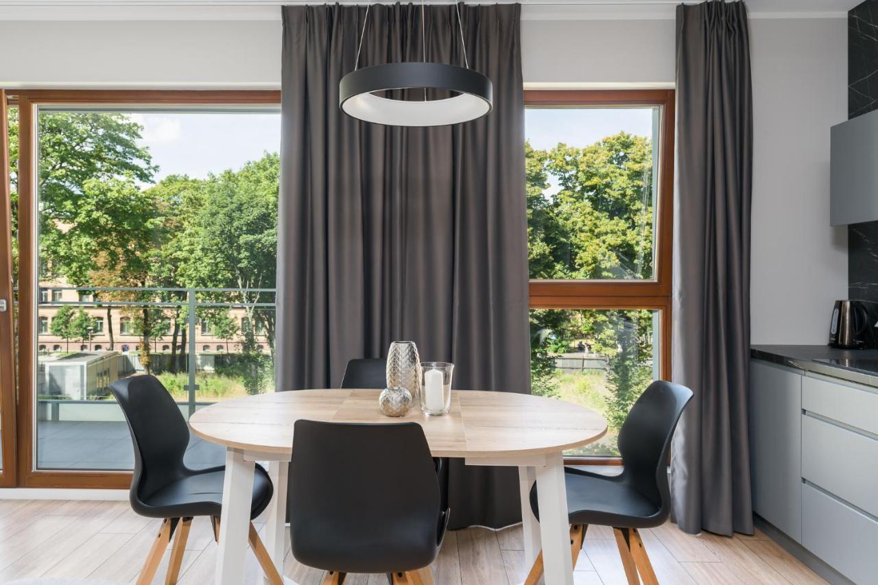 Bookowska Apartments Познан Екстериор снимка