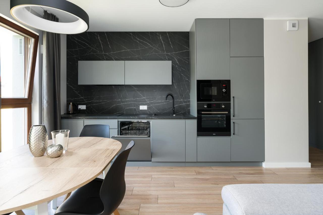 Bookowska Apartments Познан Екстериор снимка