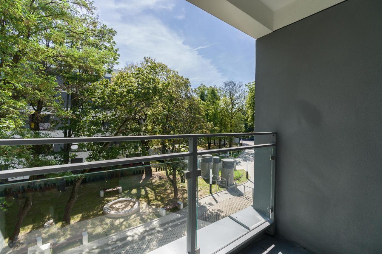 Bookowska Apartments Познан Екстериор снимка
